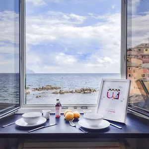 aurora-20-a-boccadasse-by-wonderful-italy.hotelitalianriviera.com/