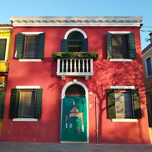 casa-degli-artisti-venice.hotelslidodijesolo.com/